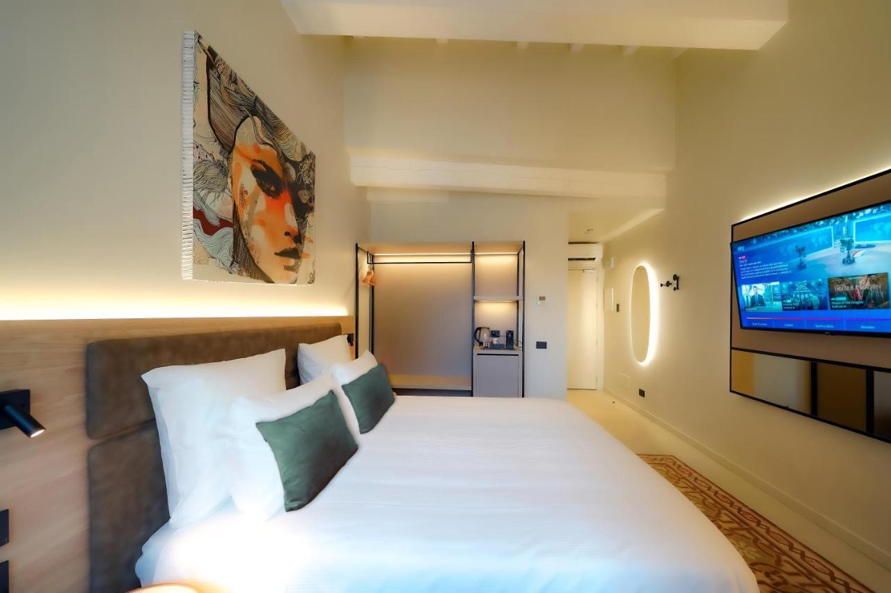 Bergamo Inn 21 Exterior photo Deluxe Room